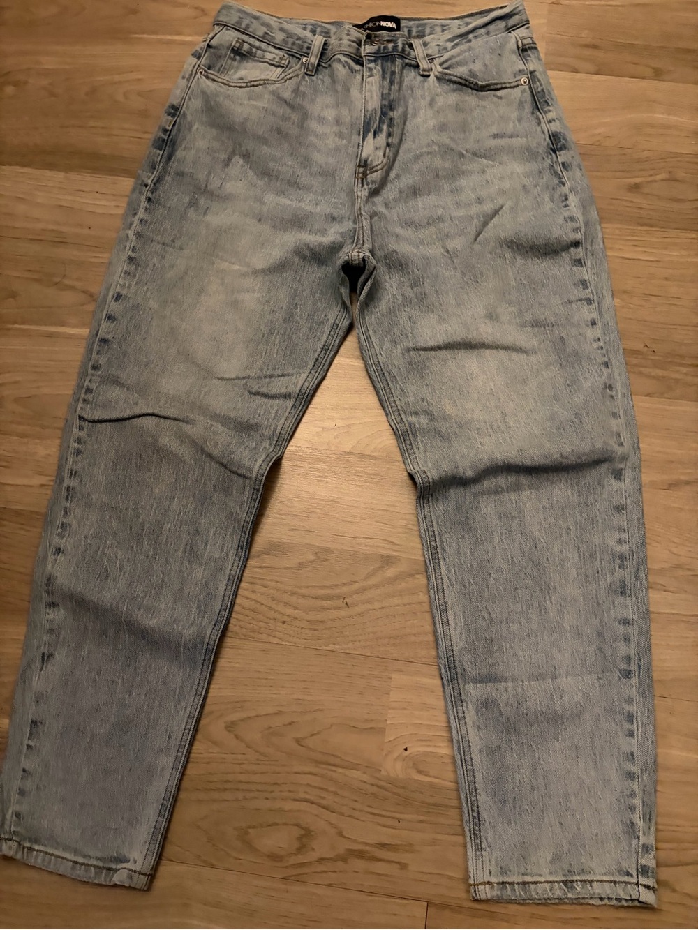 Light Wash Women’s Jeans
